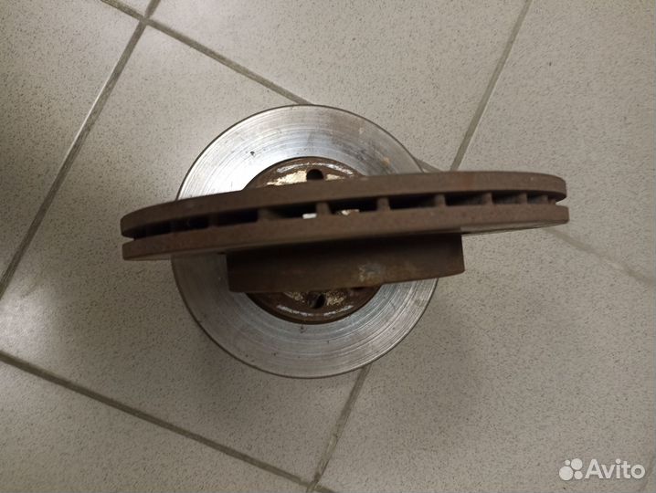 К/т(2шт) б/у пер.торм.диск. Опель/Нексия/Ланос d23