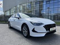 Hyundai Sonata 2.0 AT, 2020, 99 000 км, с пробегом, цена 2 200 000 руб.