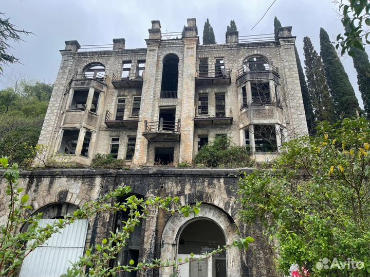 Джип-тур Абхазия, Дом Призрака