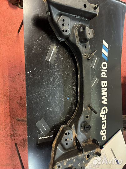 Подрамник bmw e34 перед