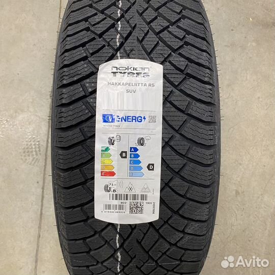Nokian Tyres Hakkapeliitta R5 SUV 315/35 R21 111