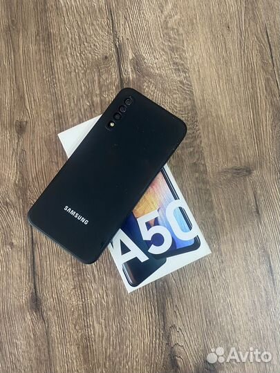 Телефон Samsung а 50