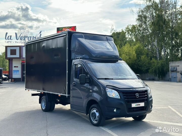 Автомобиль next Cardi Tetra