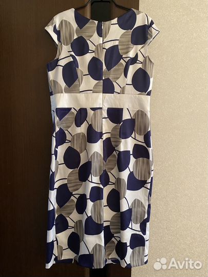 Продаю женское платье, р-р 46