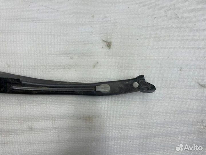 Стойка замка капота передняя Тoyota Camry V50/V55