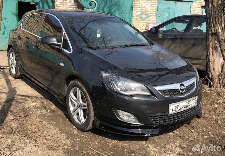Обвес Opel Astra J хэтчбек рестайл