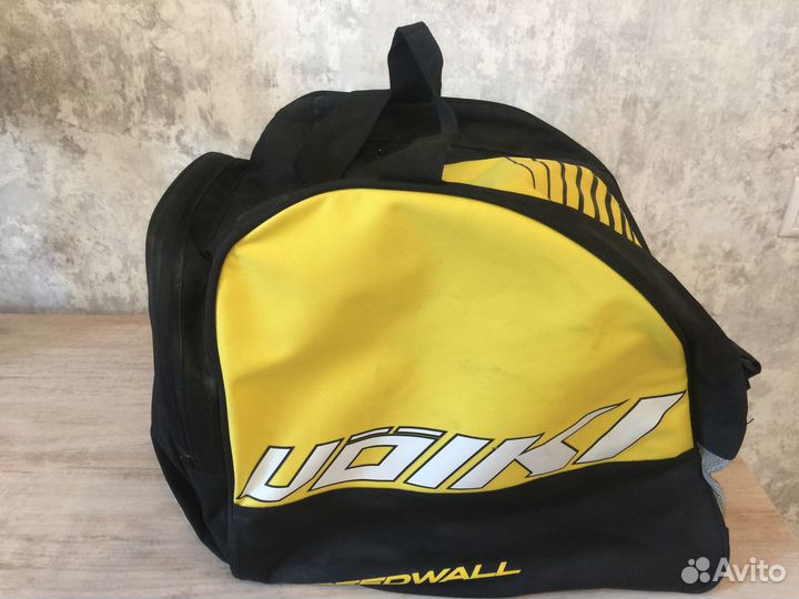 Горнолыжные ботинки