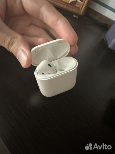 Левый наушники apple airpods 2