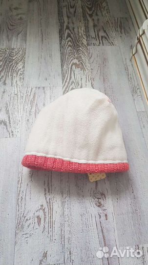 Шапка и варежки новые с этикеткой