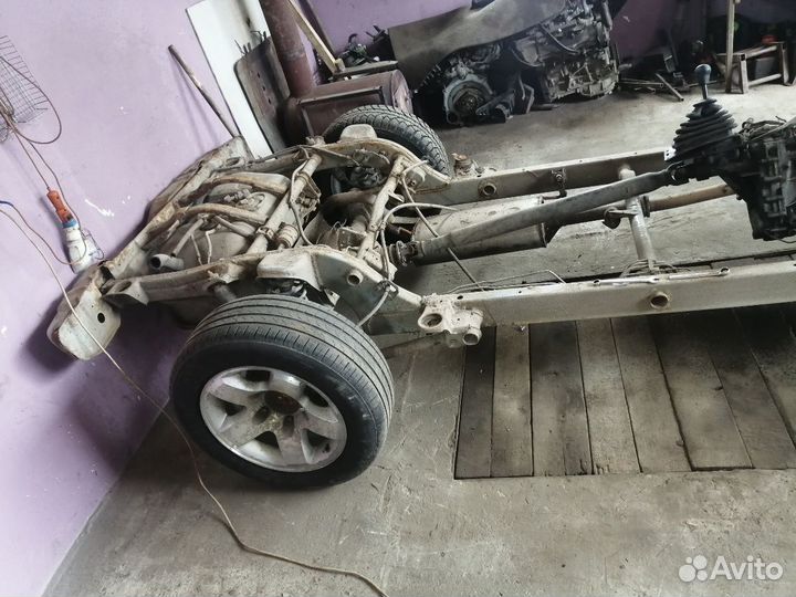 Рама Suzuki Grand Vitara 1998-2005 escudo Chevrole