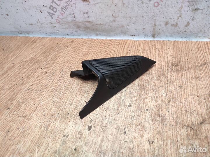 Накладка двери передней правой Subaru Forester