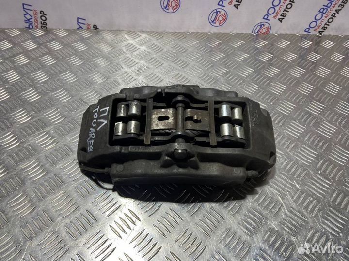 Суппорт тормозной Volkswagen Touareg 7L