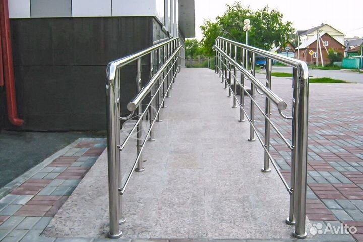 Ограждение из нержавеющей стали с полировкой