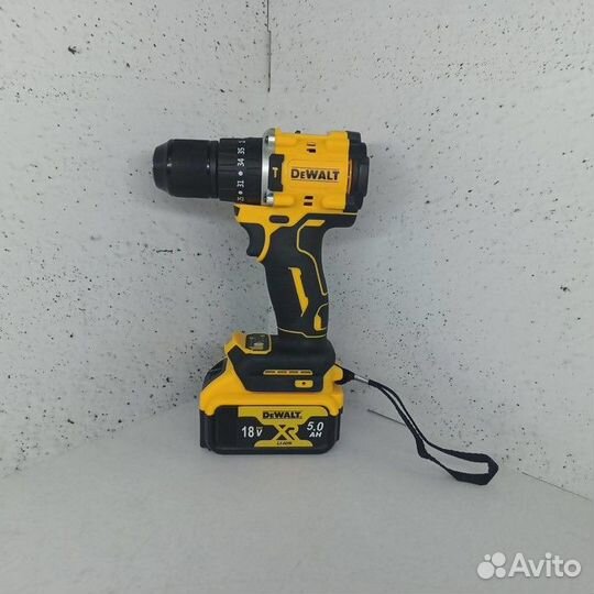 Шуруповерт DeWalt 18V XR безщеточный