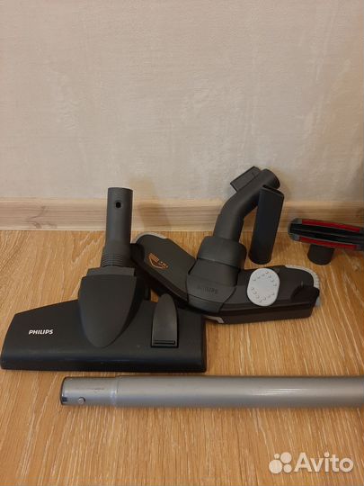 Пылесос Philips FC 9062