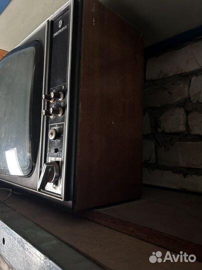 Телевизор рекорд-в312