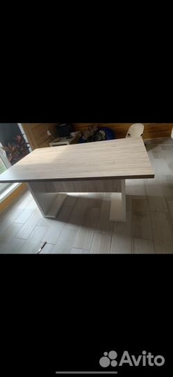 Кухонный стол