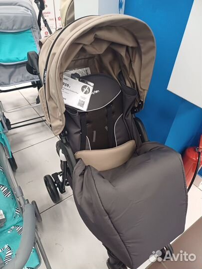 Прогулочная коляска