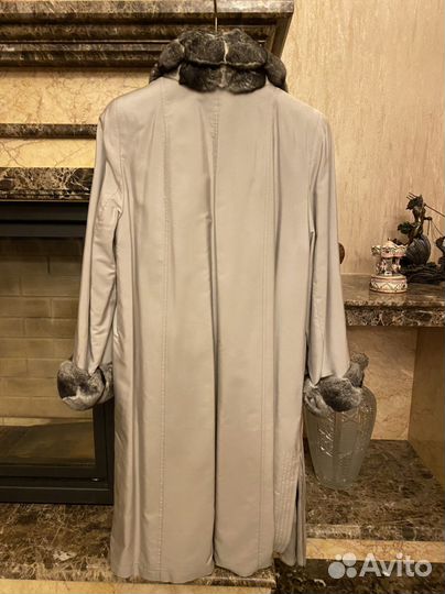 Пальто с меховой подкладкой