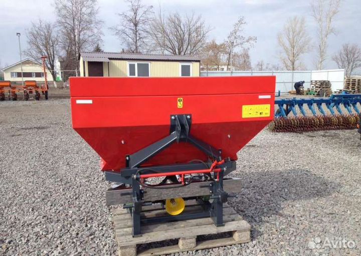 Разбрасыватель удобрений АгроГруппДПол РУМ-1000, 2022