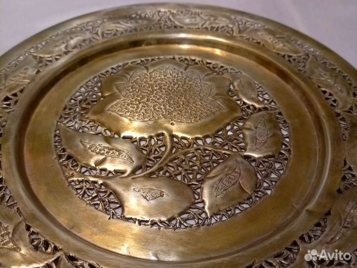 Настенная тарелка