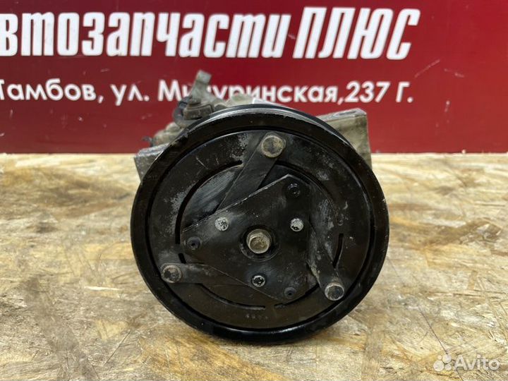 Компрессор кондиционера Renault Duster