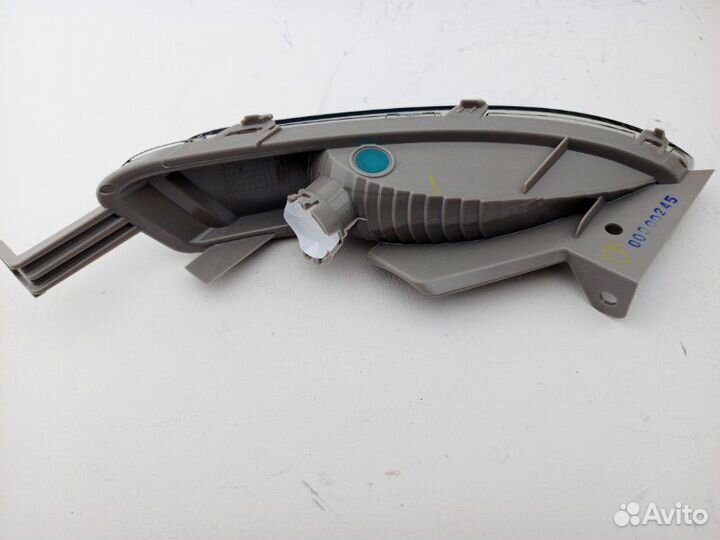 Поворотник передний левый Opel Astra J 2014