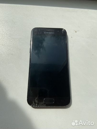 Телефон Samsung galaxy a3 2017
