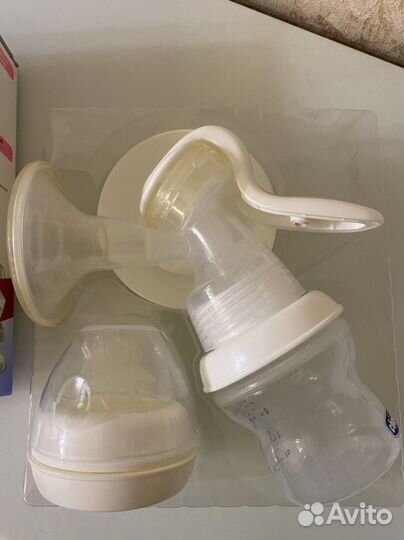 Молокоотсос ручной Chicco с бутылочкой