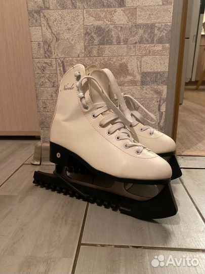 Коньки фигурные Nikole