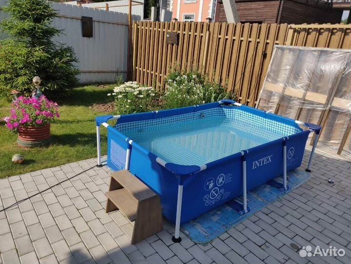 Каркасный прямоугольный бассейн Intex 220х150х60см