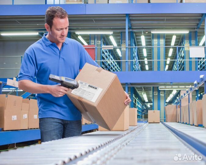 Работник склада