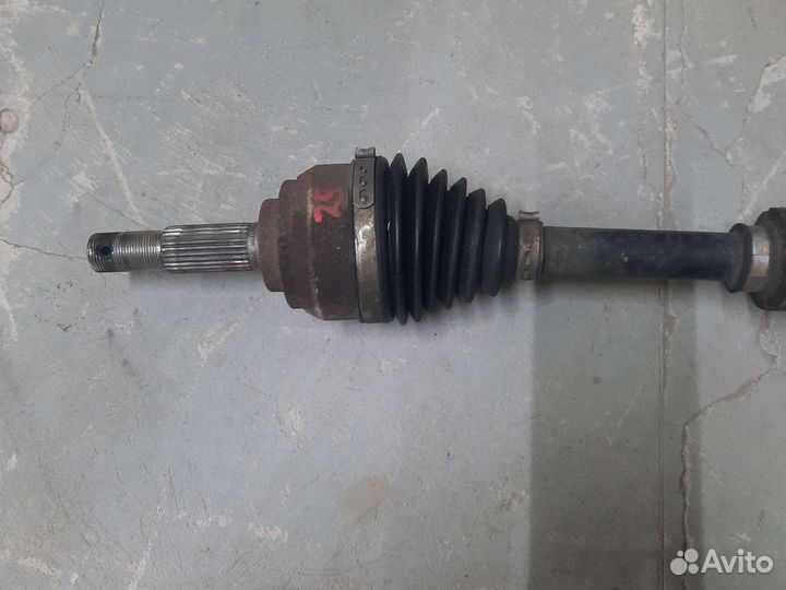 Привод правый Nissan Bluebird Sylphy KG11