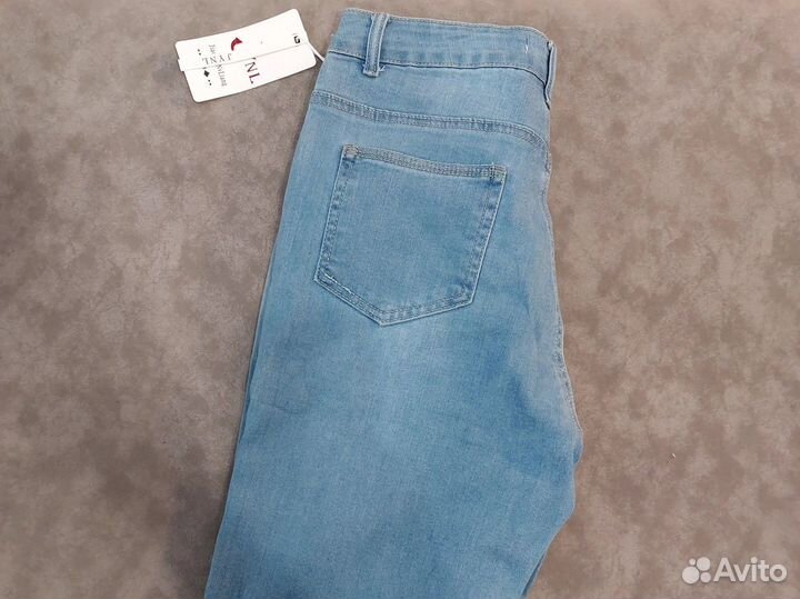 Джинсы бананы женские