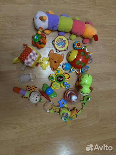 Детские игрушки на 1 год пакетом