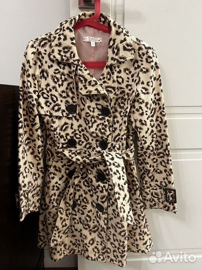 Пальто для девочки легкое на 8-9 лет