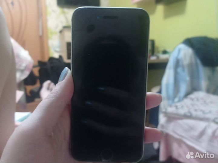 iPhone 6S, 64 ГБ