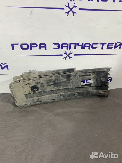 Решетка в бампер правая Skoda Kodiaq 565807368 NS7