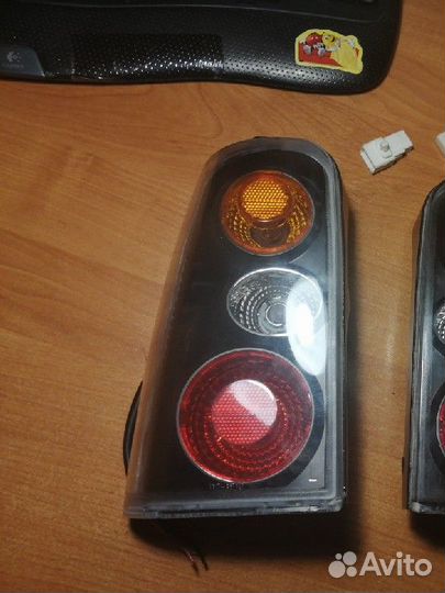 Задние фонари на Toyota corolla 100 универсал