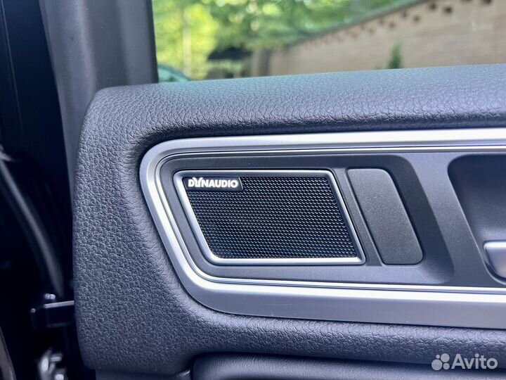 Volkswagen Touareg, 2015