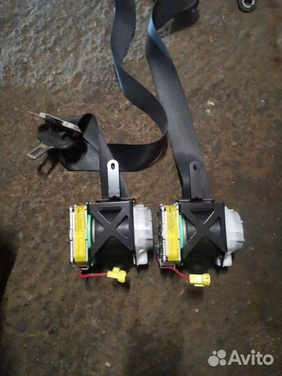 Ремень безопасности передний Toyota Corolla 150