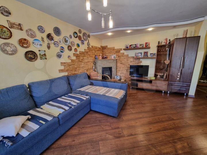 3-к. квартира, 68,3 м², 2/5 эт.