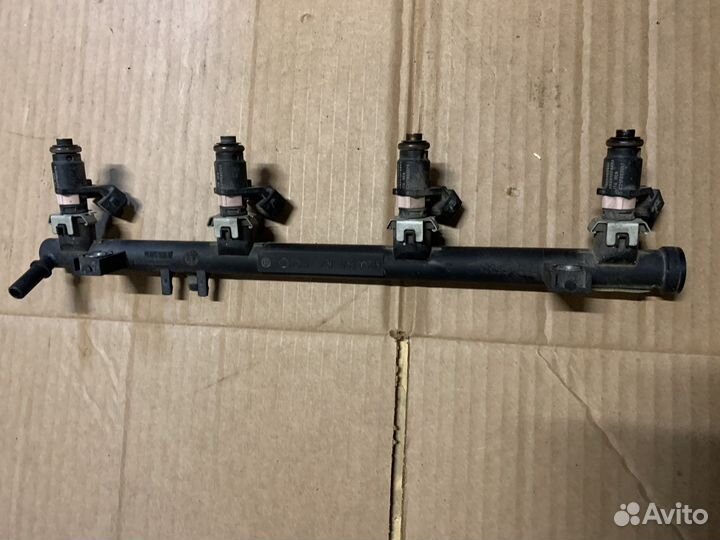 Топливная рампа Renault Duster