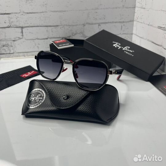 Солнцезащитные очки Ray Ban