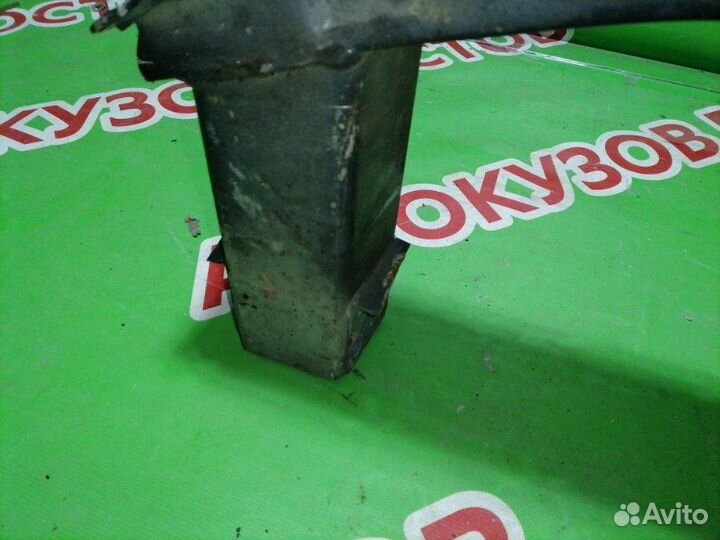 Усилитель переднего бампера Opel Astra J 2009-2016