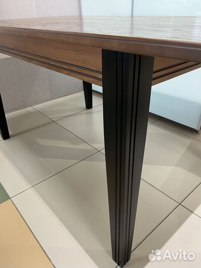 Стол обеденный раздвижной из массива