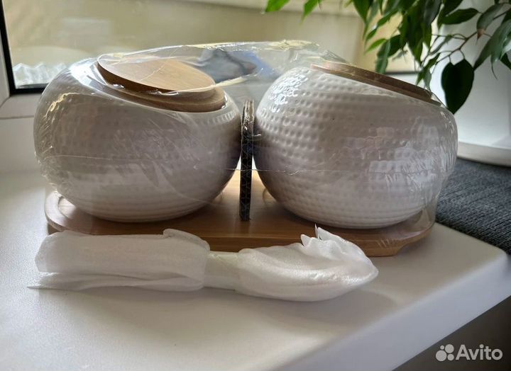 Подарочный набор фарфоровой посуды новый разный