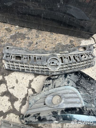 Решетка бампера opel astra h