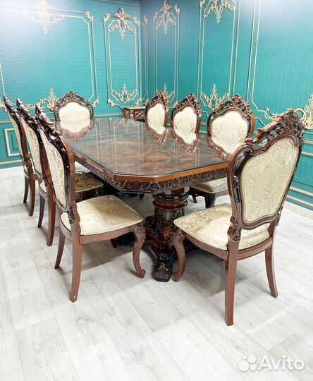 Стол обеденный