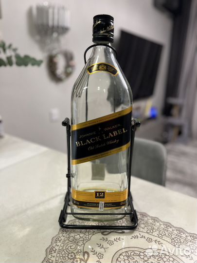 Бутылка из под виски Black Label